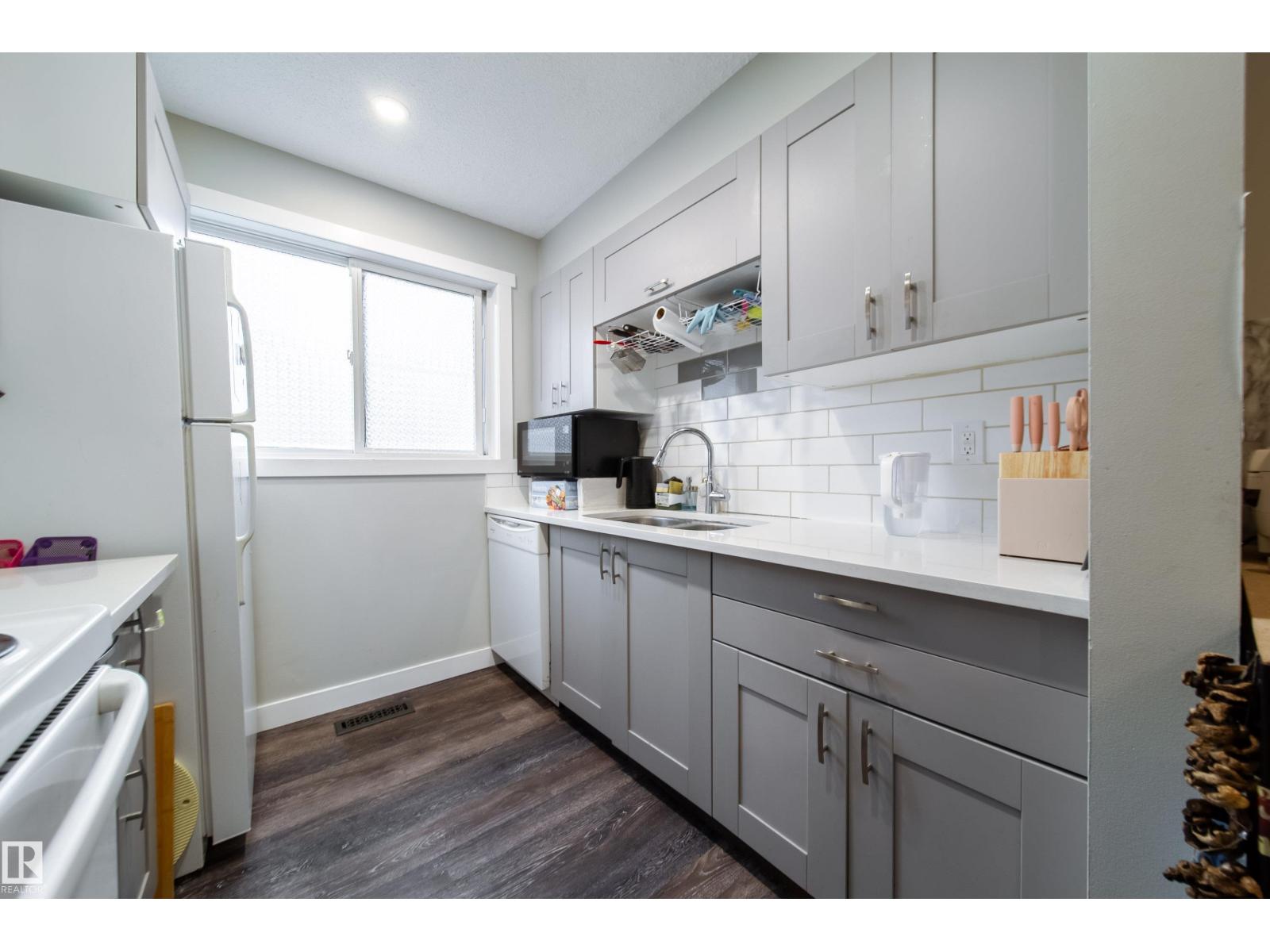 Photo 16 of 5622 148 St Nw Nw, Edmonton AB