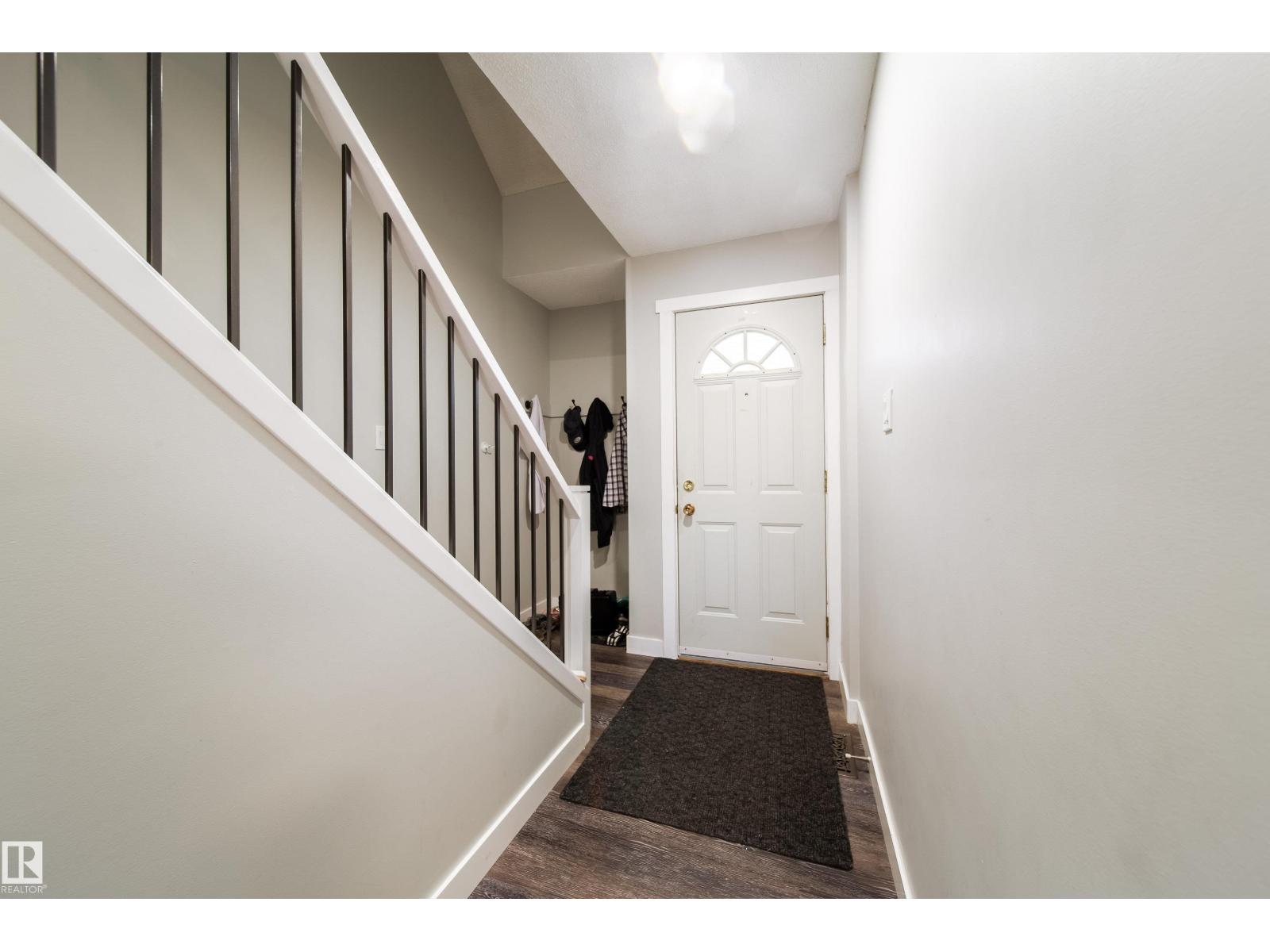 Photo 3 of 5622 148 St Nw Nw, Edmonton AB