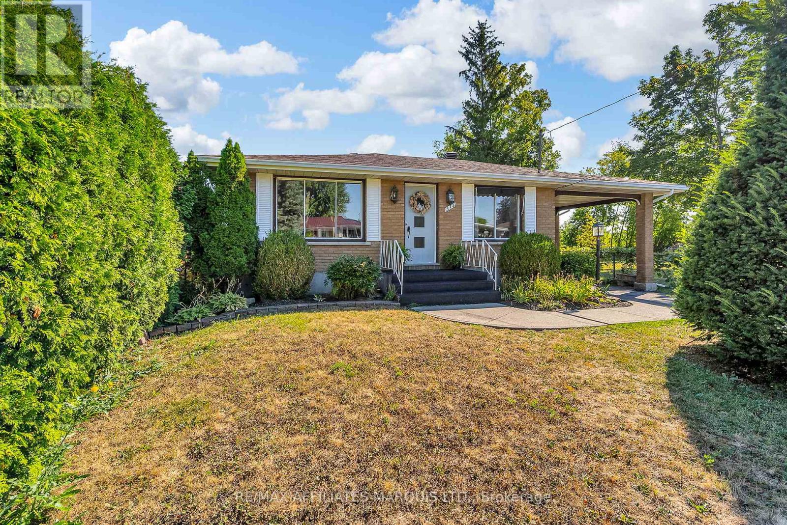 Photo 1 of 518 Blossom Park Drive, Cornwall ON