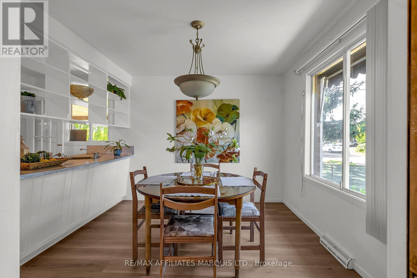 Photo 10 of 518 Blossom Park Drive, Cornwall ON