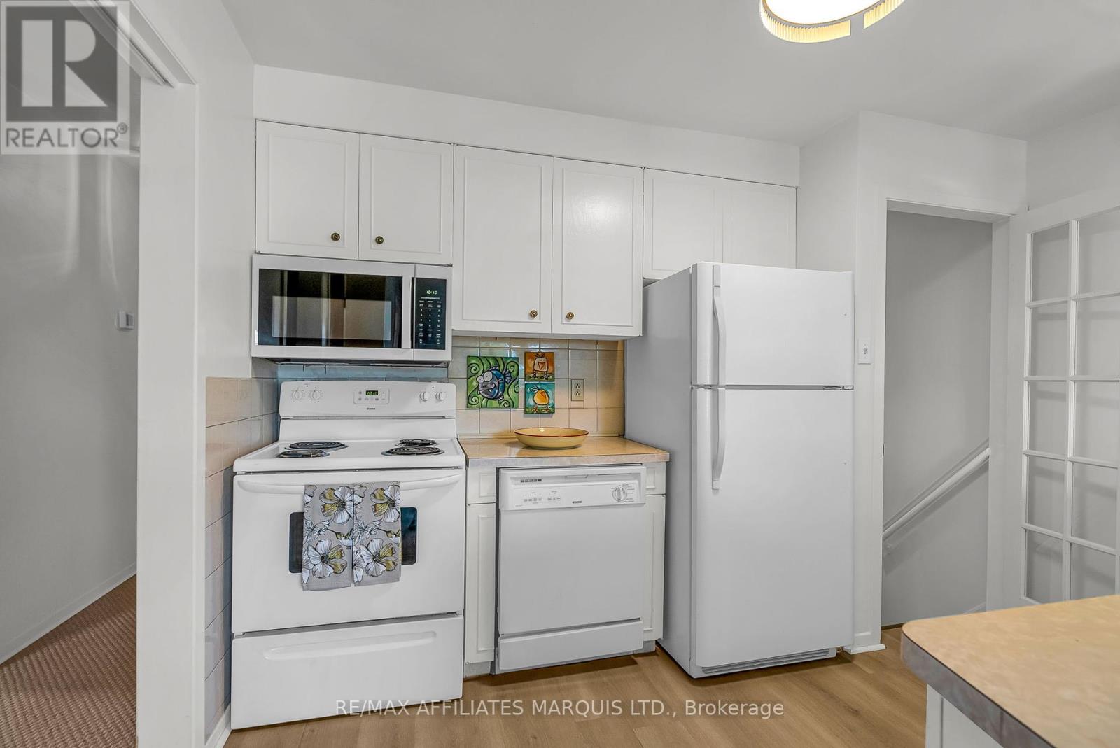 Photo 7 of 518 Blossom Park Drive, Cornwall ON
