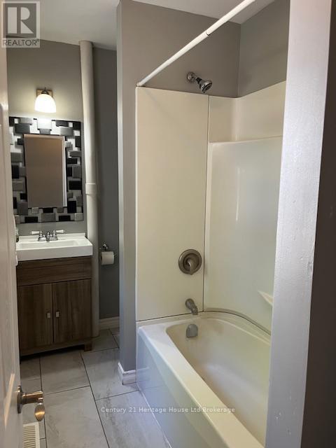 Photo 15 of 74 Wilson Street, Woodstock ON