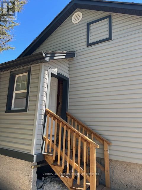 Photo 21 of 74 Wilson Street, Woodstock ON