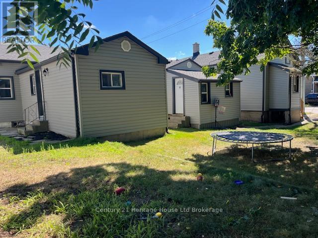 Photo 34 of 74 Wilson Street, Woodstock ON