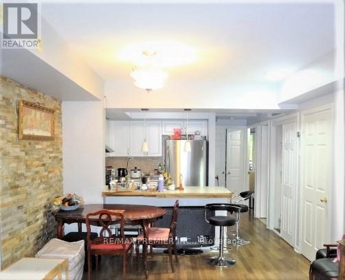 Photo 3 of 2067 3041 Finch Avenue W, Toronto ON