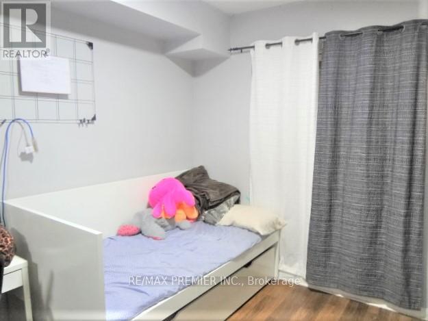 Photo 6 of 2067 3041 Finch Avenue W, Toronto ON
