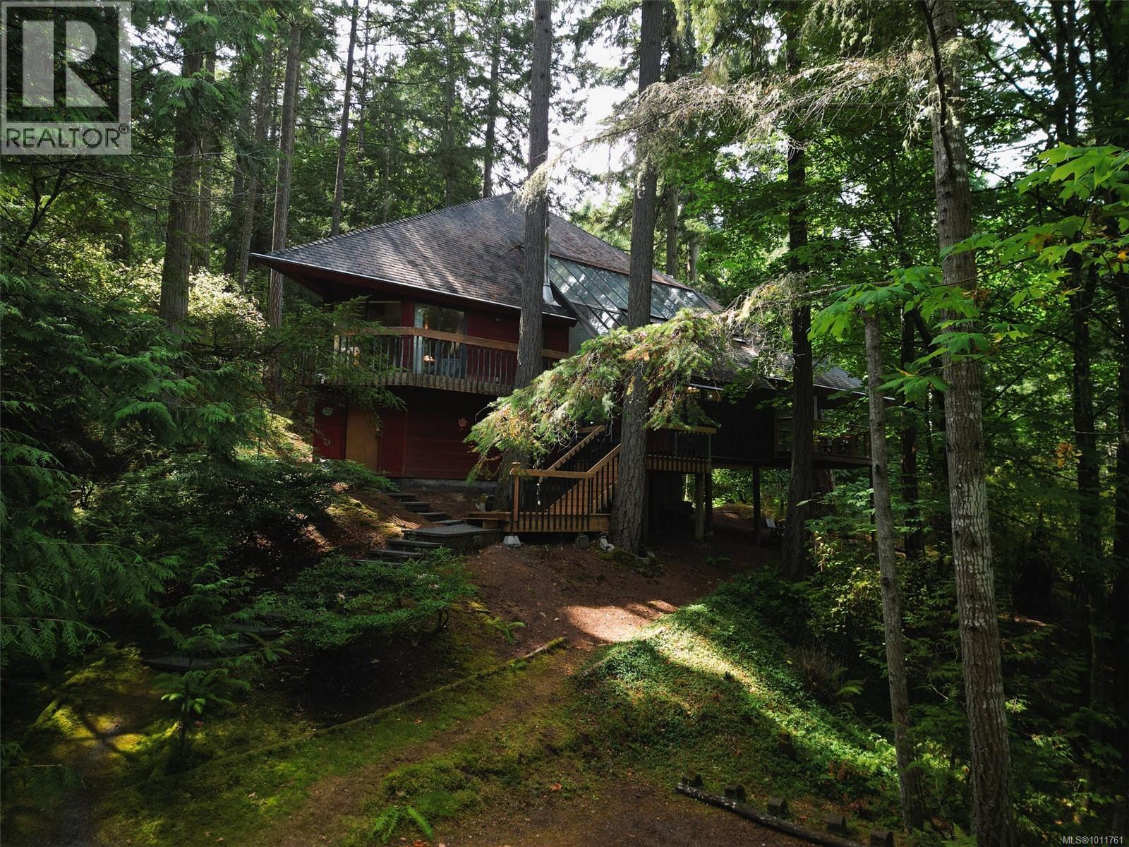 Photo 32 of 1465 Lands End Rd, North Saanich BC