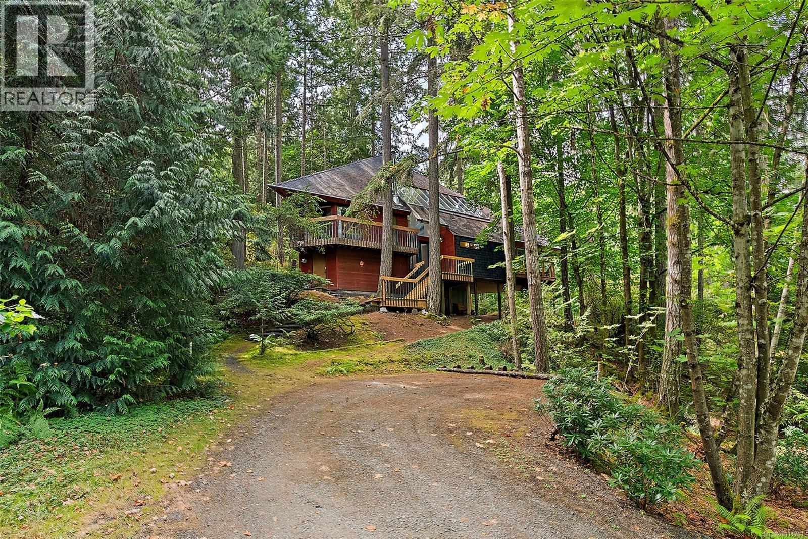 Photo 33 of 1465 Lands End Rd, North Saanich BC