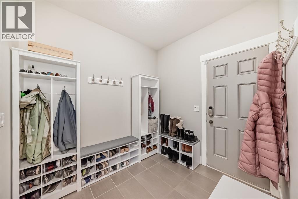 Photo 22 of 168 Kinniburgh Circle, Chestermere AB