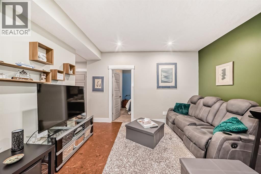 Photo 42 of 168 Kinniburgh Circle, Chestermere AB