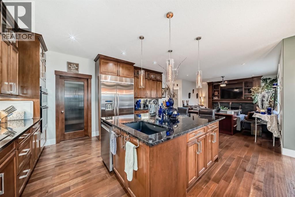 Photo 9 of 168 Kinniburgh Circle, Chestermere AB