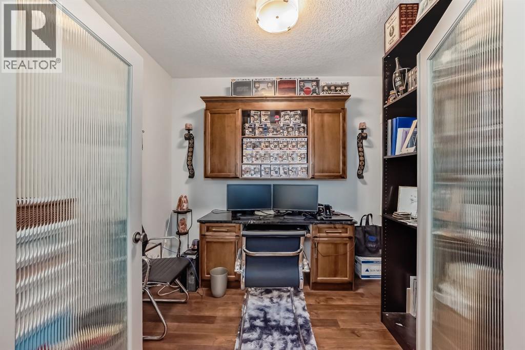 Photo 19 of 168 Kinniburgh Circle, Chestermere AB