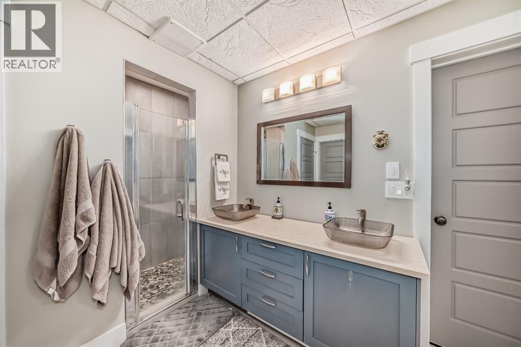 Photo 43 of 168 Kinniburgh Circle, Chestermere AB