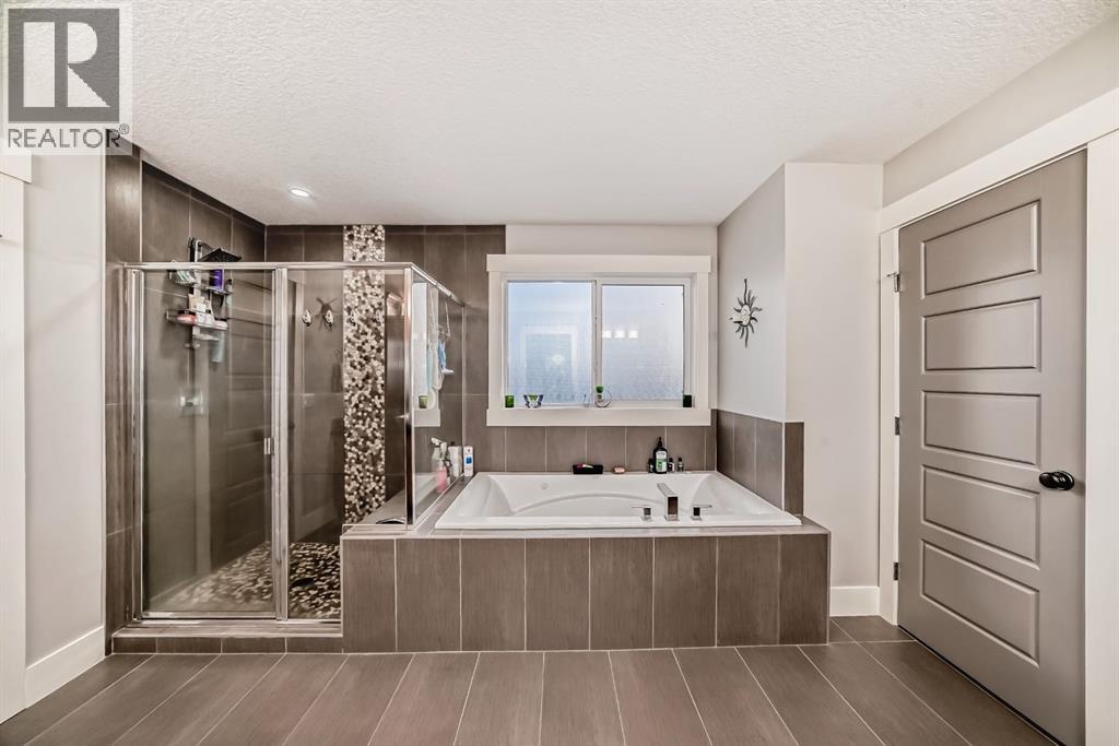 Photo 31 of 168 Kinniburgh Circle, Chestermere AB
