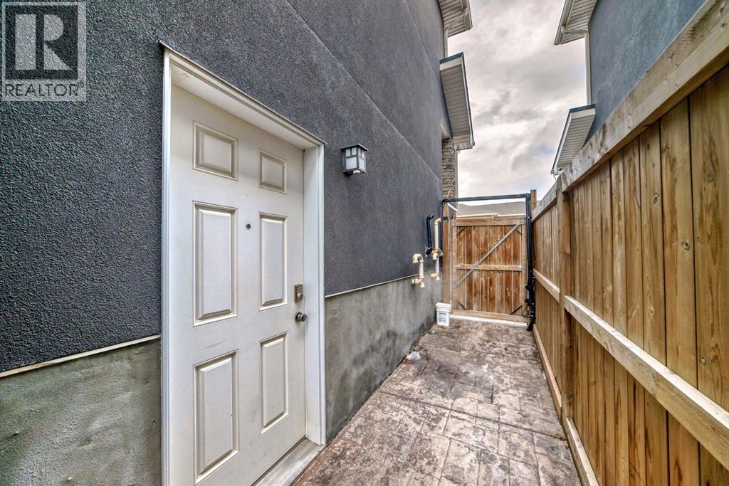 Photo 45 of 168 Kinniburgh Circle, Chestermere AB