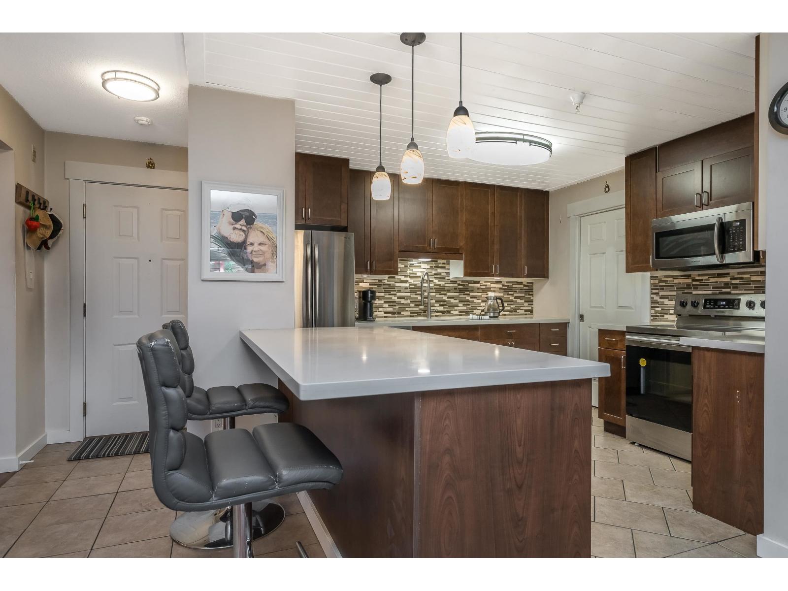 Photo 10 of 112 20140 56 Avenue, Langley BC