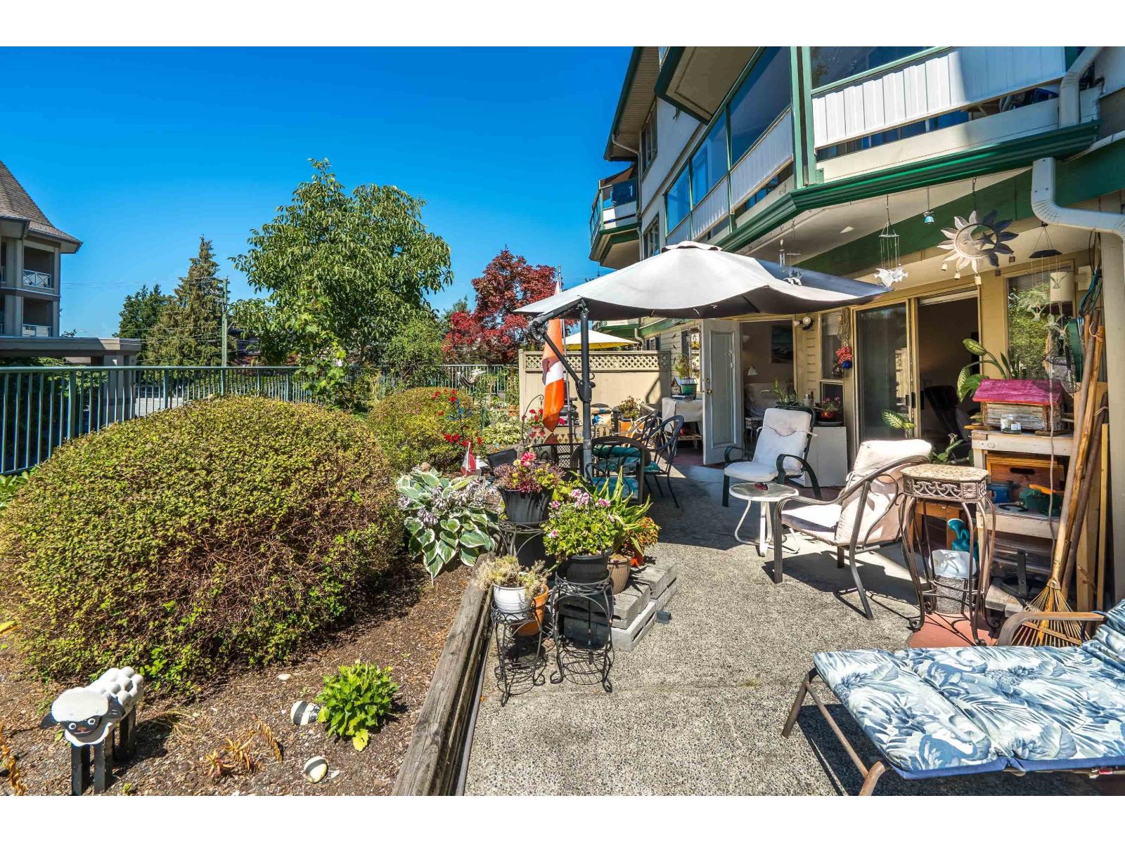 Photo 1 of 112 20140 56 Avenue, Langley BC