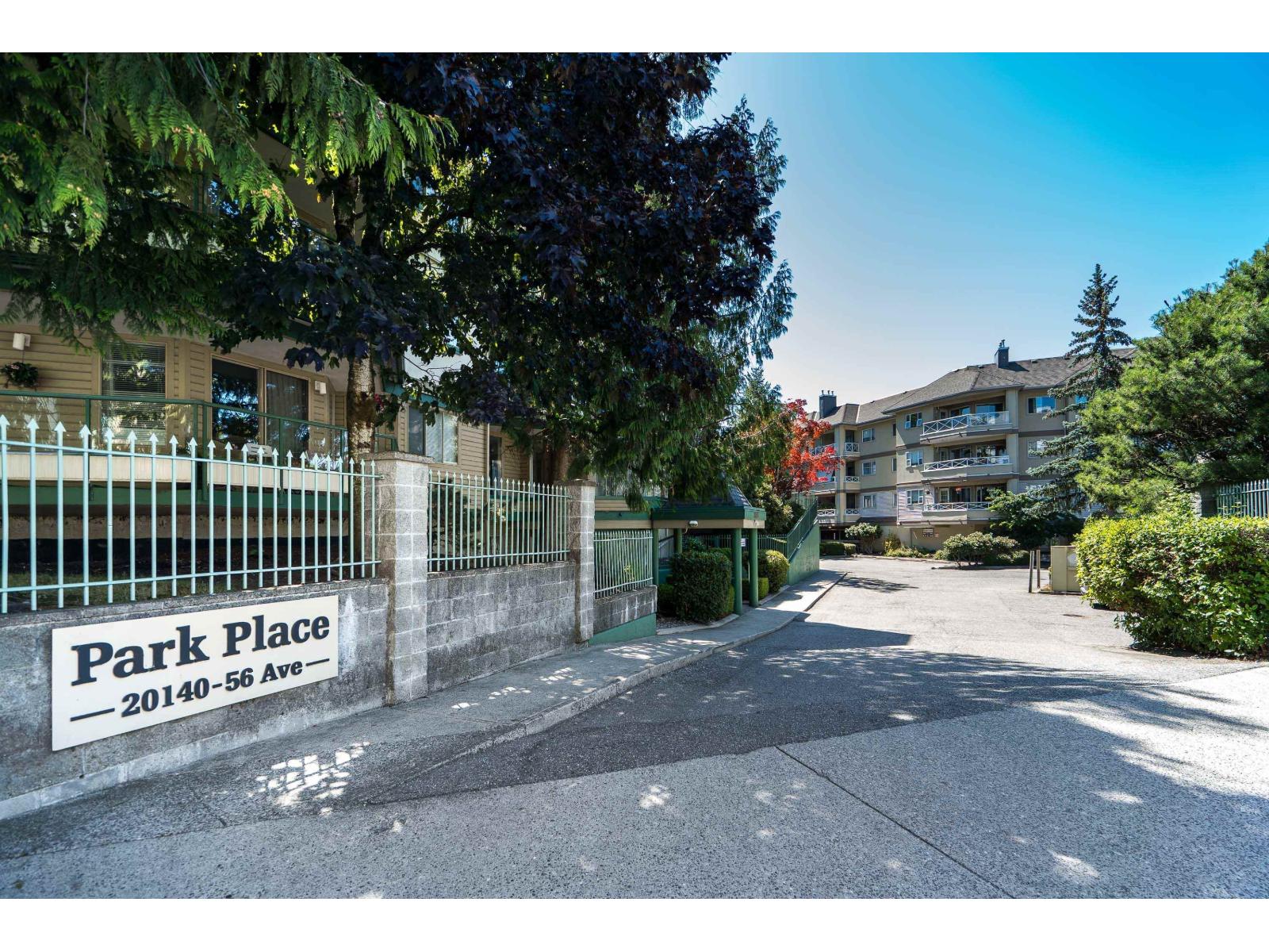Photo 3 of 112 20140 56 Avenue, Langley BC