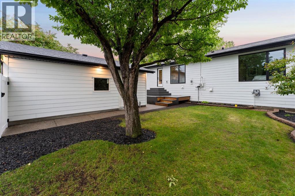 Photo 35 of 10404 Maplemont Road Se, Calgary AB