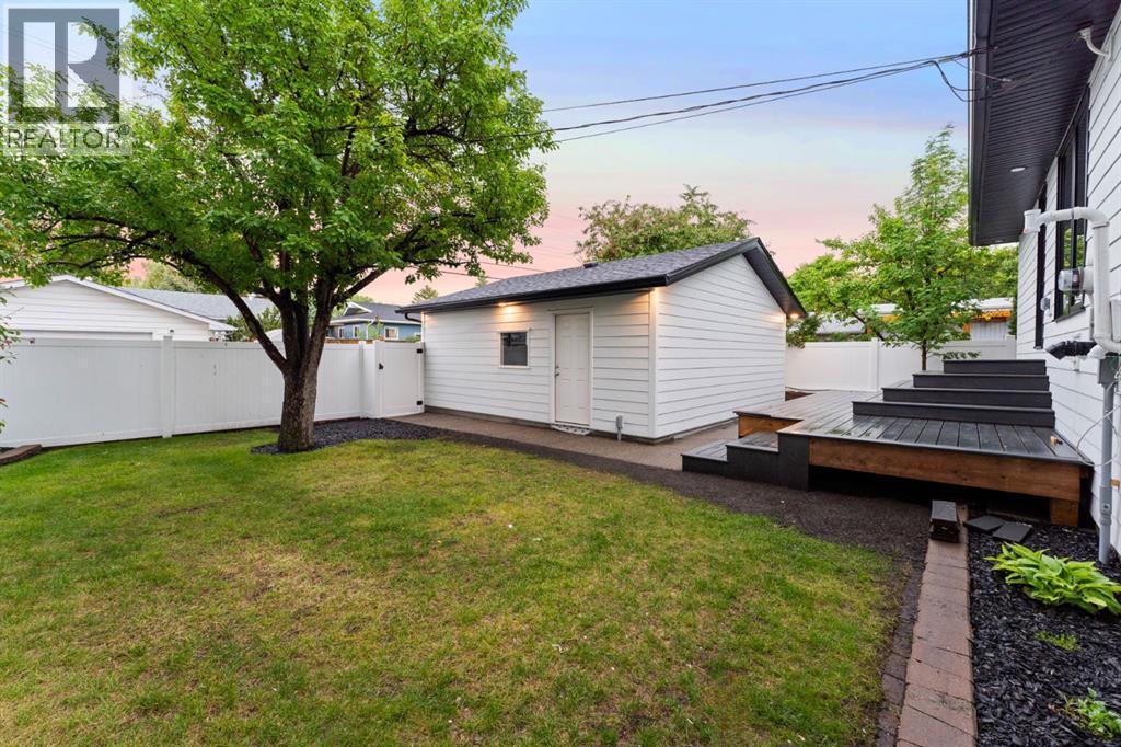 Photo 34 of 10404 Maplemont Road Se, Calgary AB