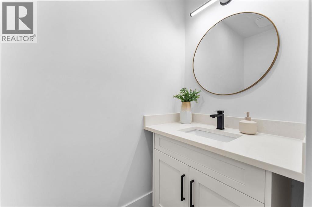 Photo 14 of 10404 Maplemont Road Se, Calgary AB