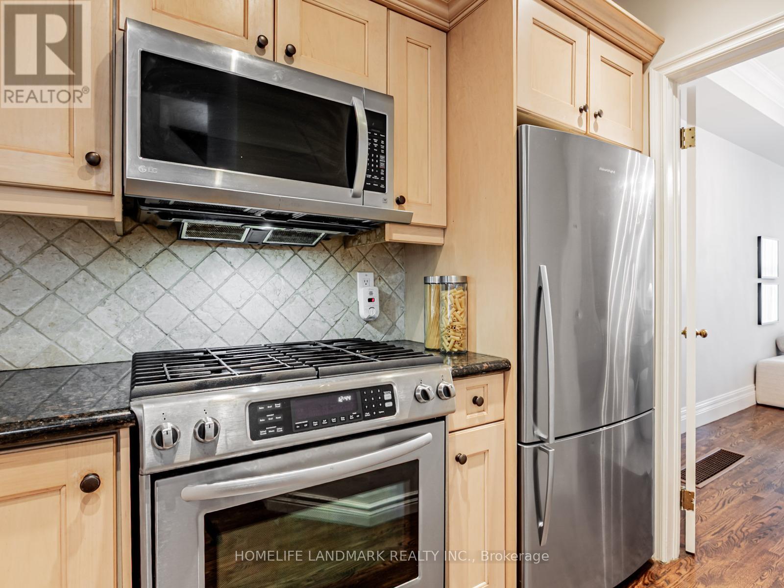 Photo 18 of 108 Banff Road, Toronto ON
