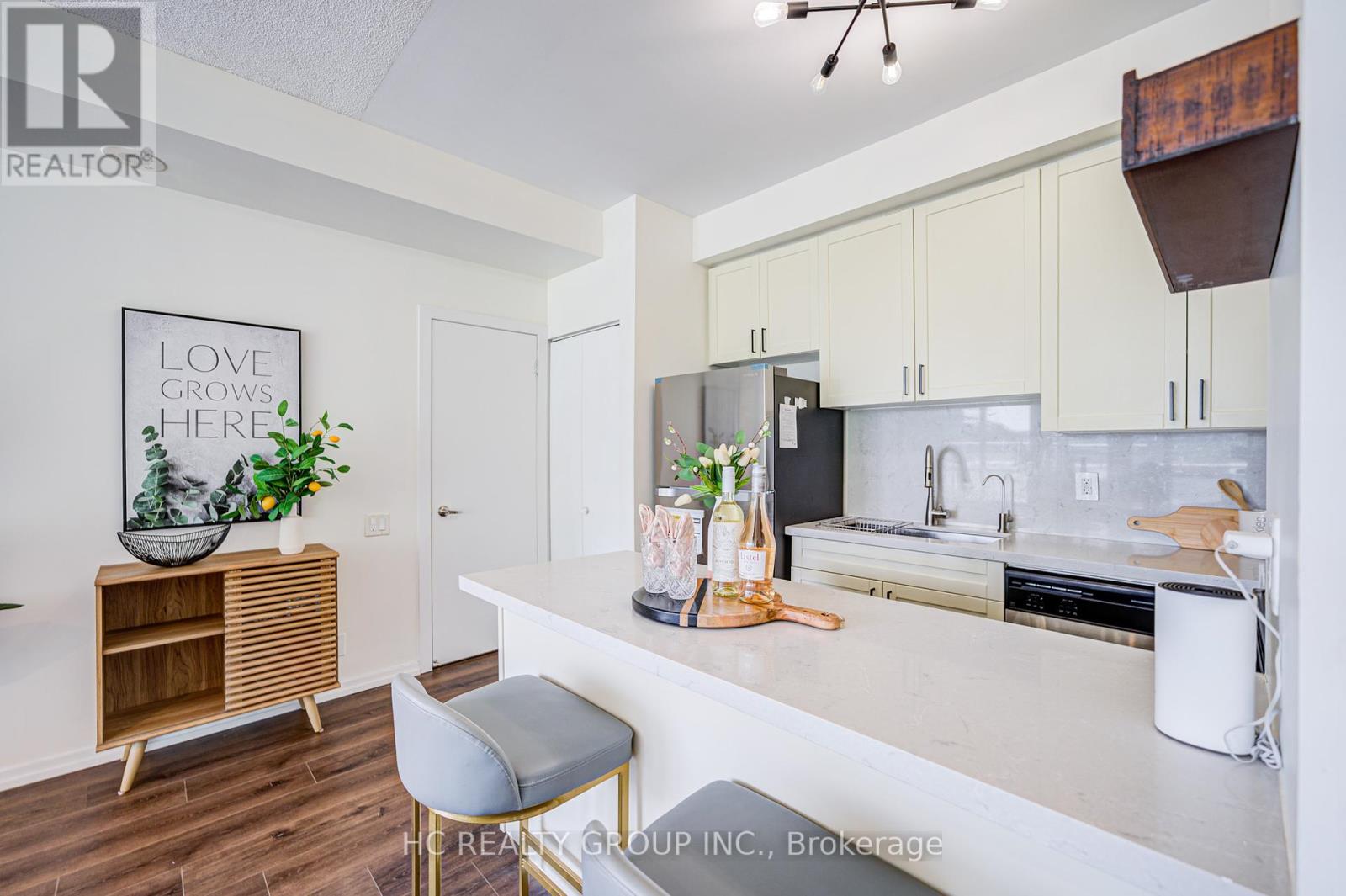 Photo 20 of 503 30 Canterbury Place, Toronto ON
