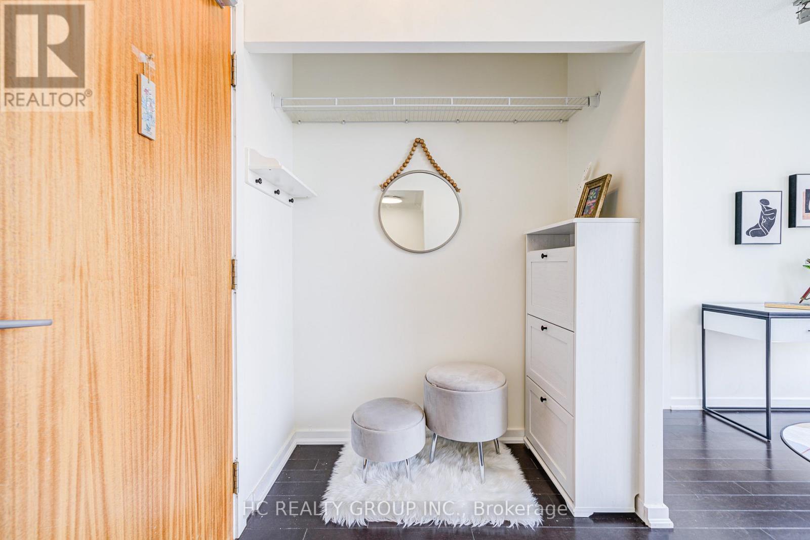 Photo 2 of 503 30 Canterbury Place, Toronto ON