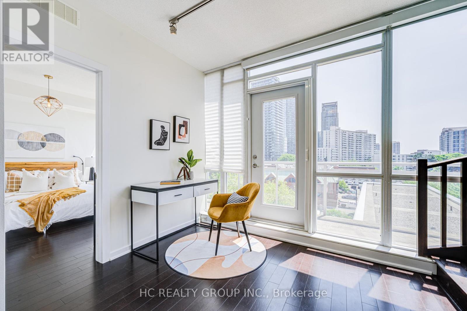 Photo 3 of 503 30 Canterbury Place, Toronto ON