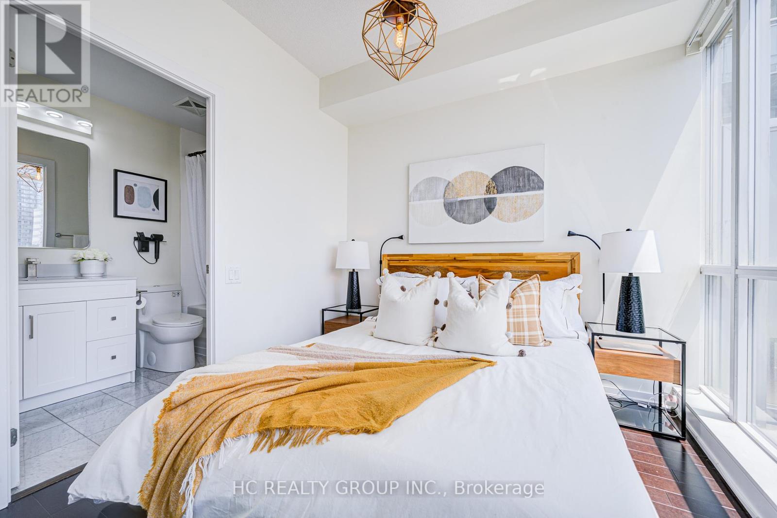 Photo 8 of 503 30 Canterbury Place, Toronto ON