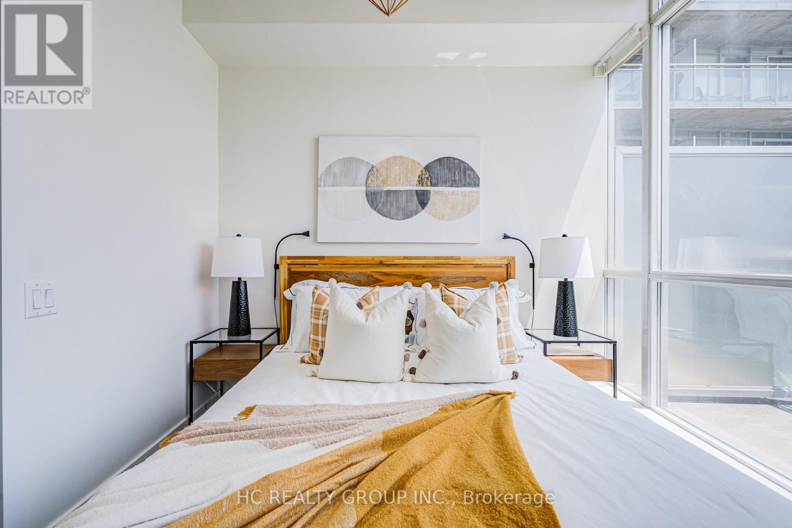 Photo 7 of 503 30 Canterbury Place, Toronto ON