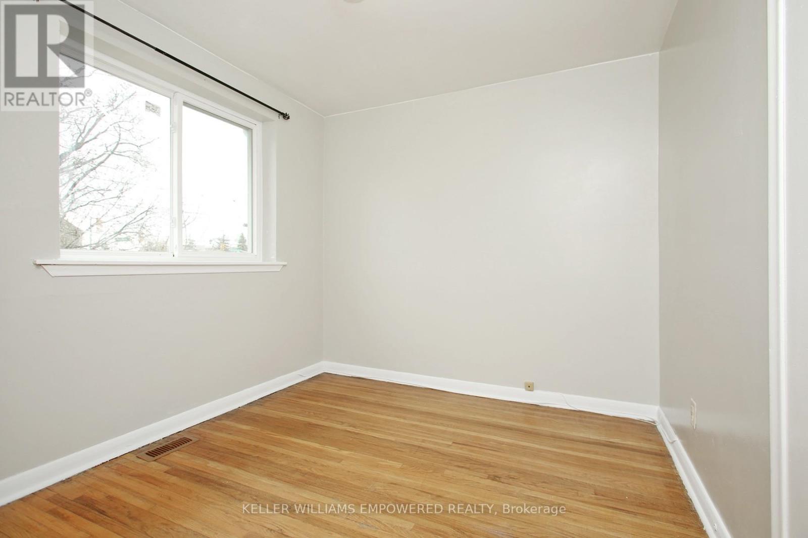 Photo 14 of 5 Tulloch Drive, Ajax ON