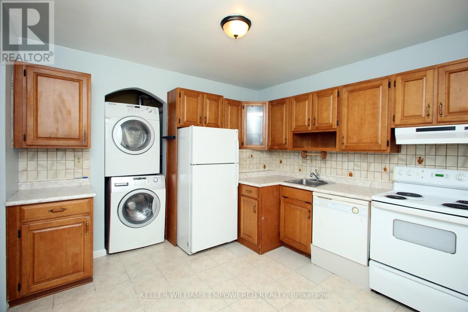 Photo 5 of 5 Tulloch Drive, Ajax ON