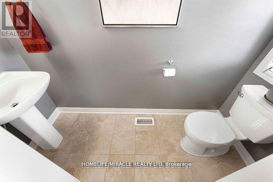 Photo 4 of 1268 Salmers Drive, Oshawa ON