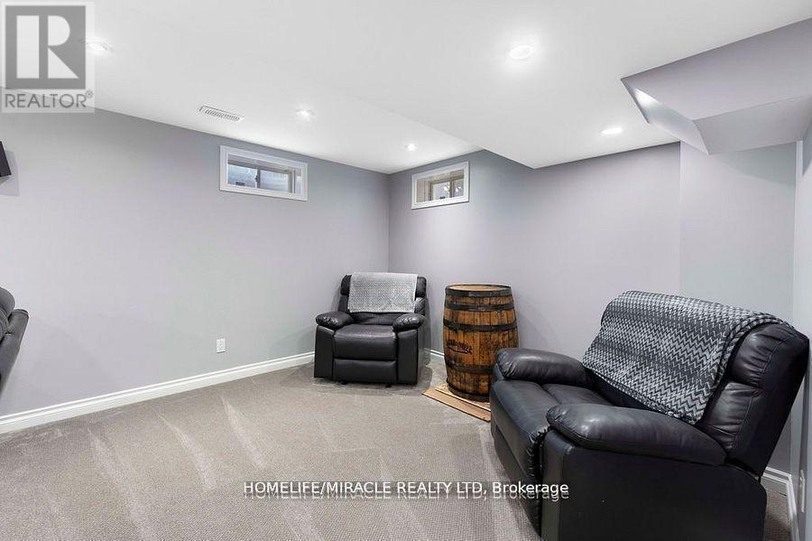 Photo 40 of 1268 Salmers Drive, Oshawa ON