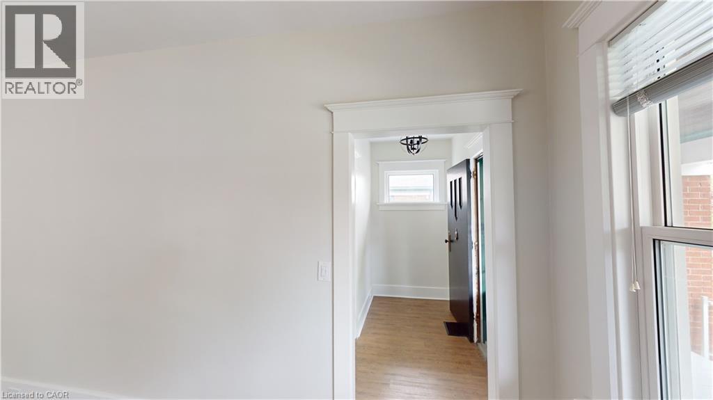 Photo 4 of 132 Graham Street Unit Upper, Waterloo ON
