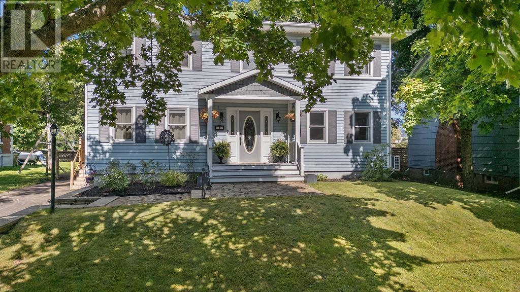 Photo 10 of 8 Regent Street, Amherst NS