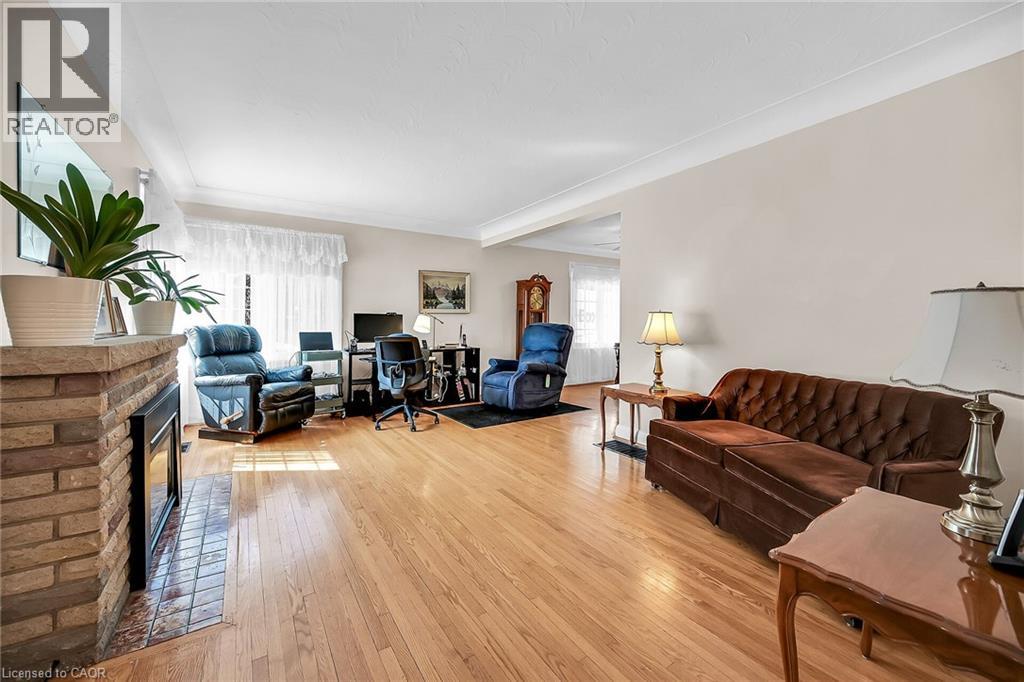 Photo 13 of 192 Ewen Road, Hamilton ON