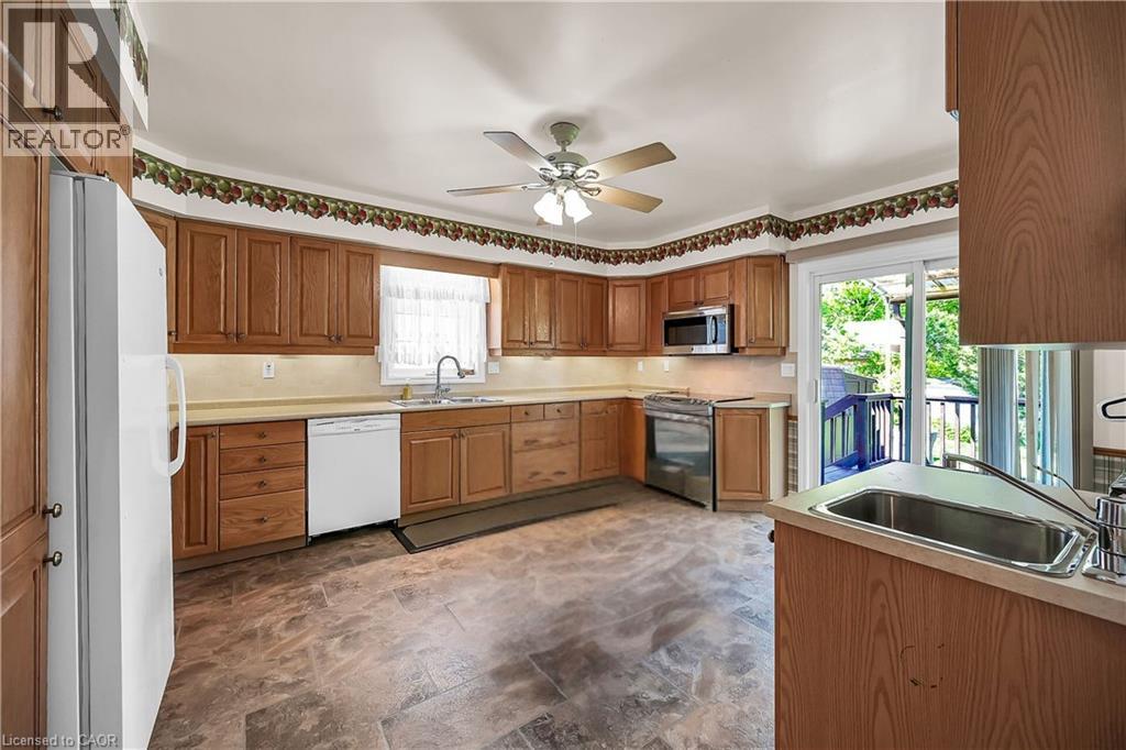 Photo 11 of 192 Ewen Road, Hamilton ON