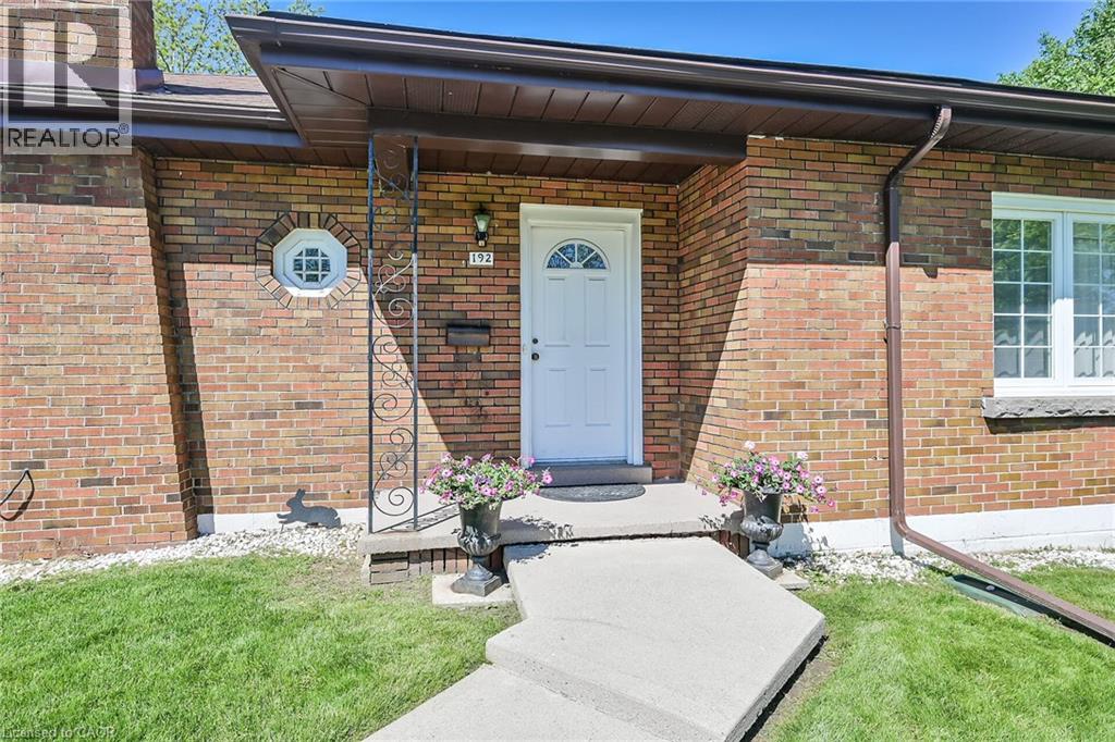 Photo 2 of 192 Ewen Road, Hamilton ON