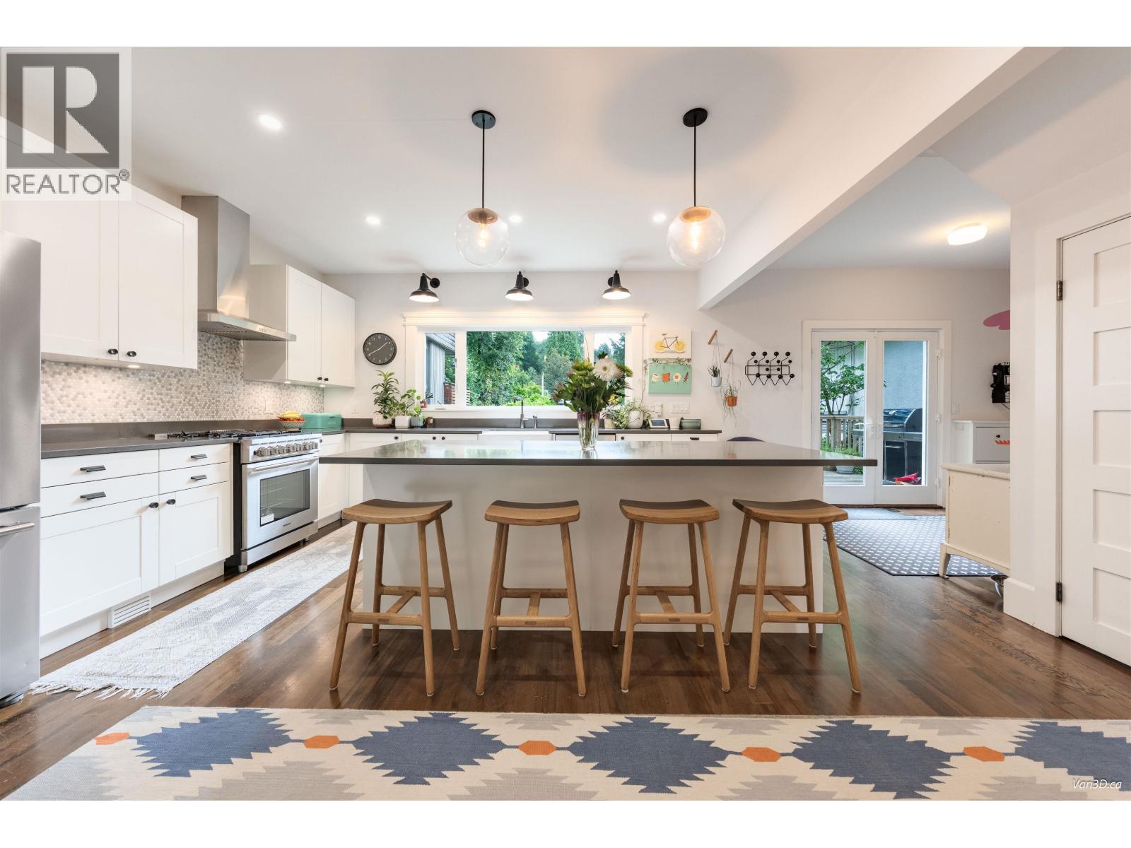Photo 10 of 1866 Bowser Avenue, North Vancouver BC