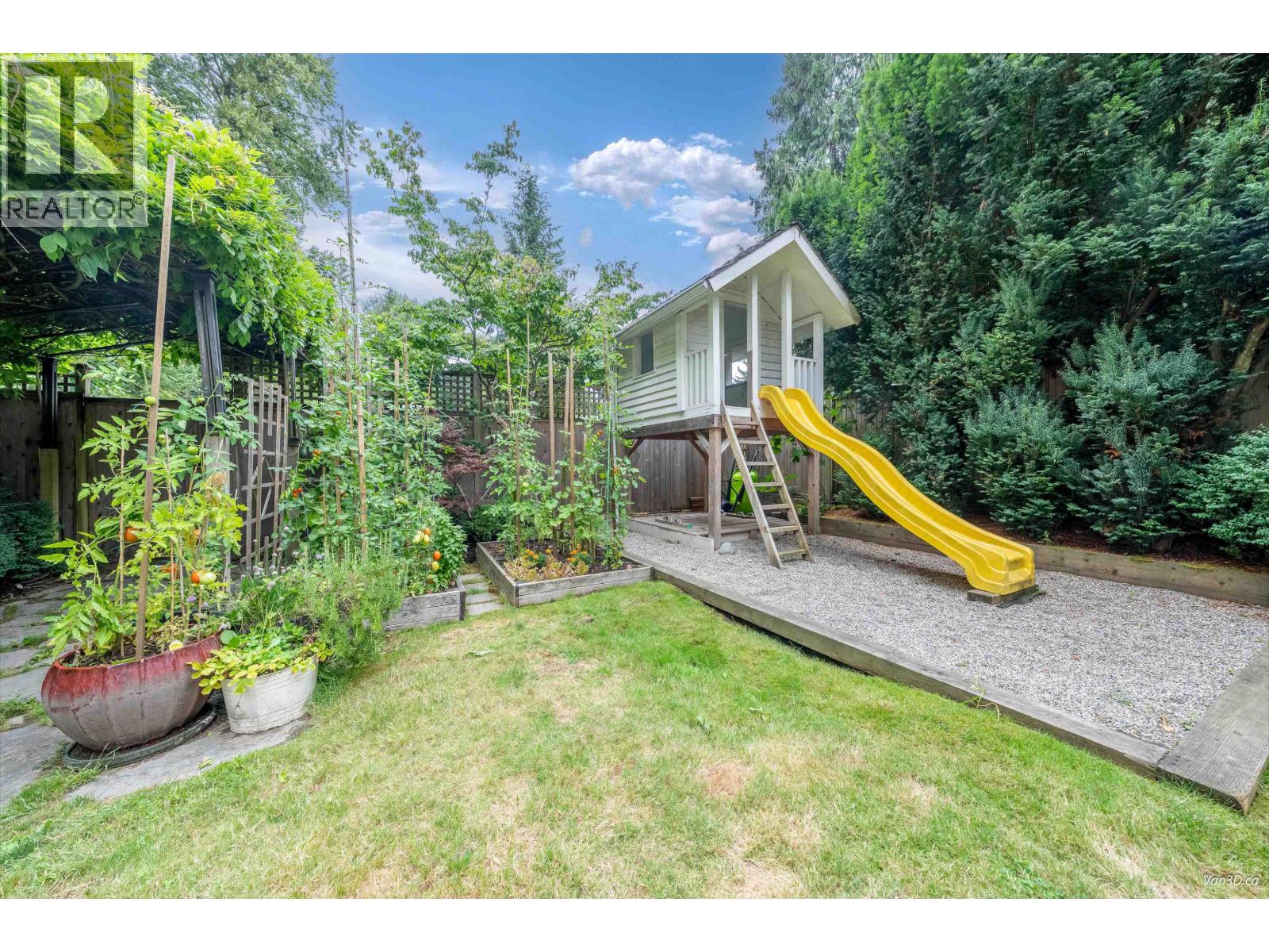 Photo 33 of 1866 Bowser Avenue, North Vancouver BC