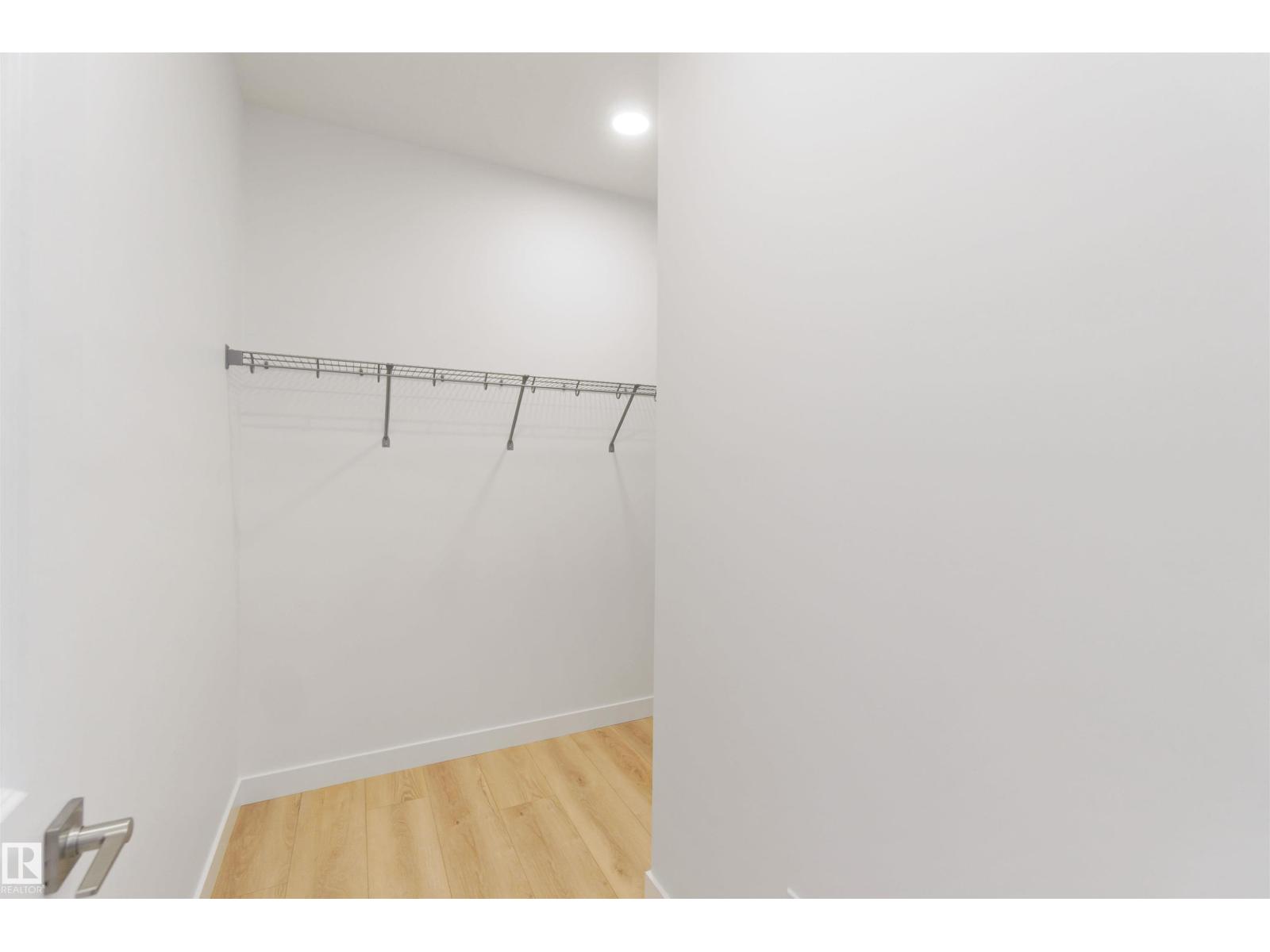Photo 2 of 8531 181 Av Nw, Edmonton AB