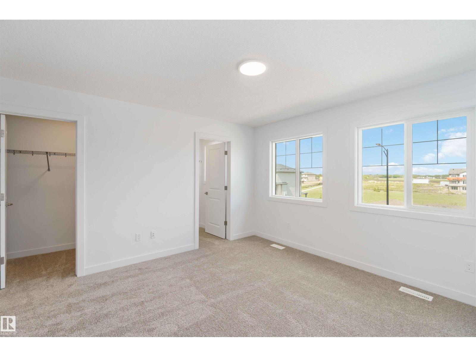 Photo 14 of 8531 181 Av Nw, Edmonton AB