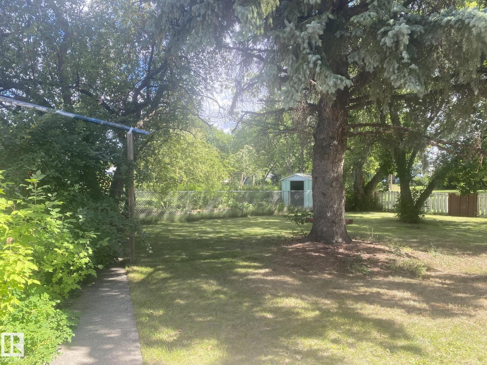 Photo 4 of 5 Ross Dr, Fort Saskatchewan AB