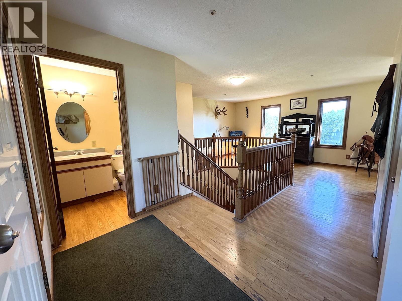 Photo 5 of 15562 287 Road, Fort St John BC