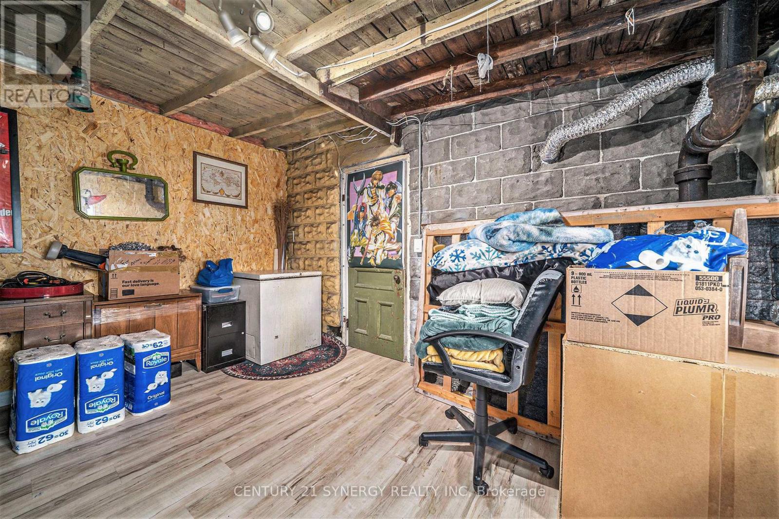 Photo 4 of 117 Montreal Road, Cornwall ON