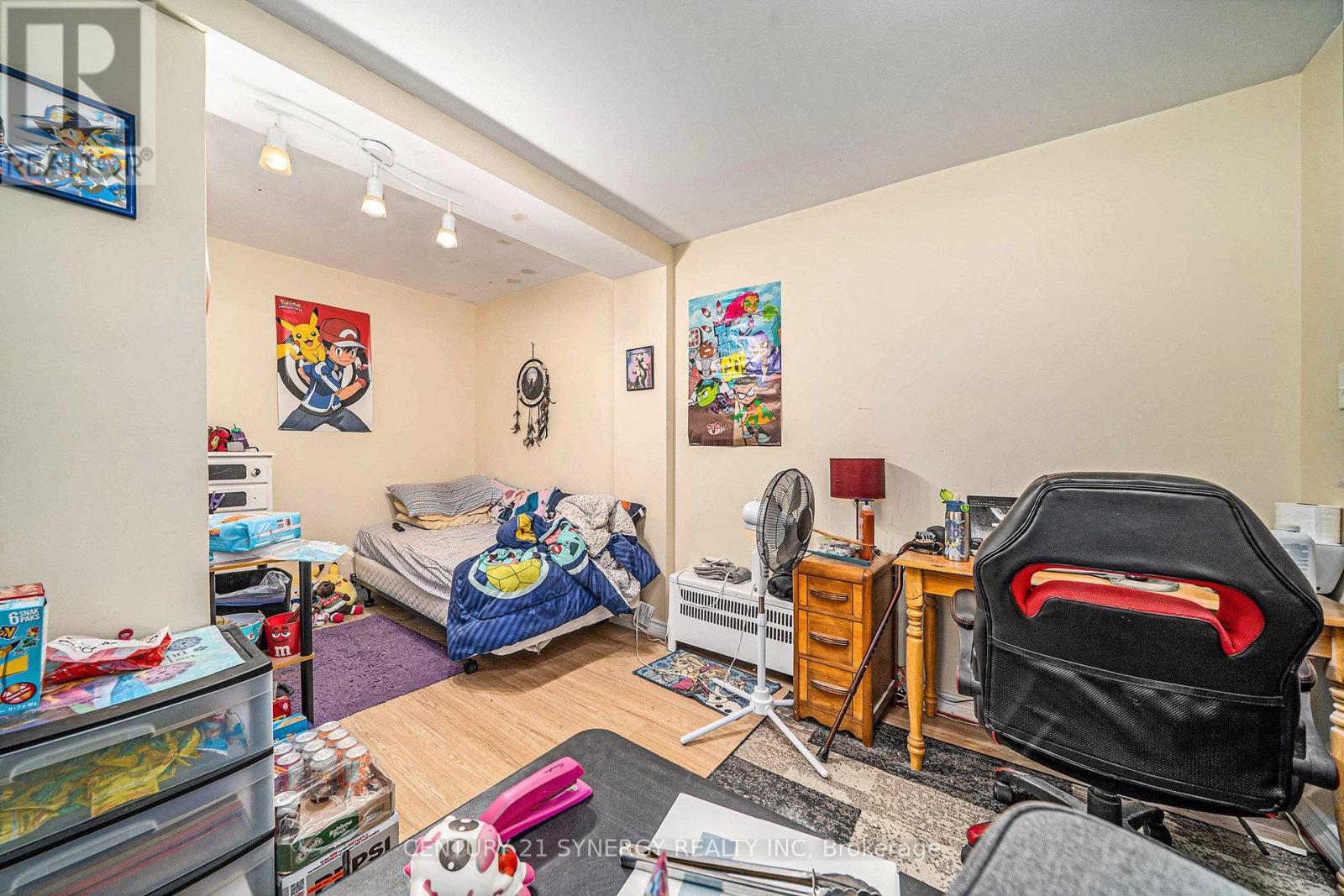 Photo 15 of 117 Montreal Road, Cornwall ON