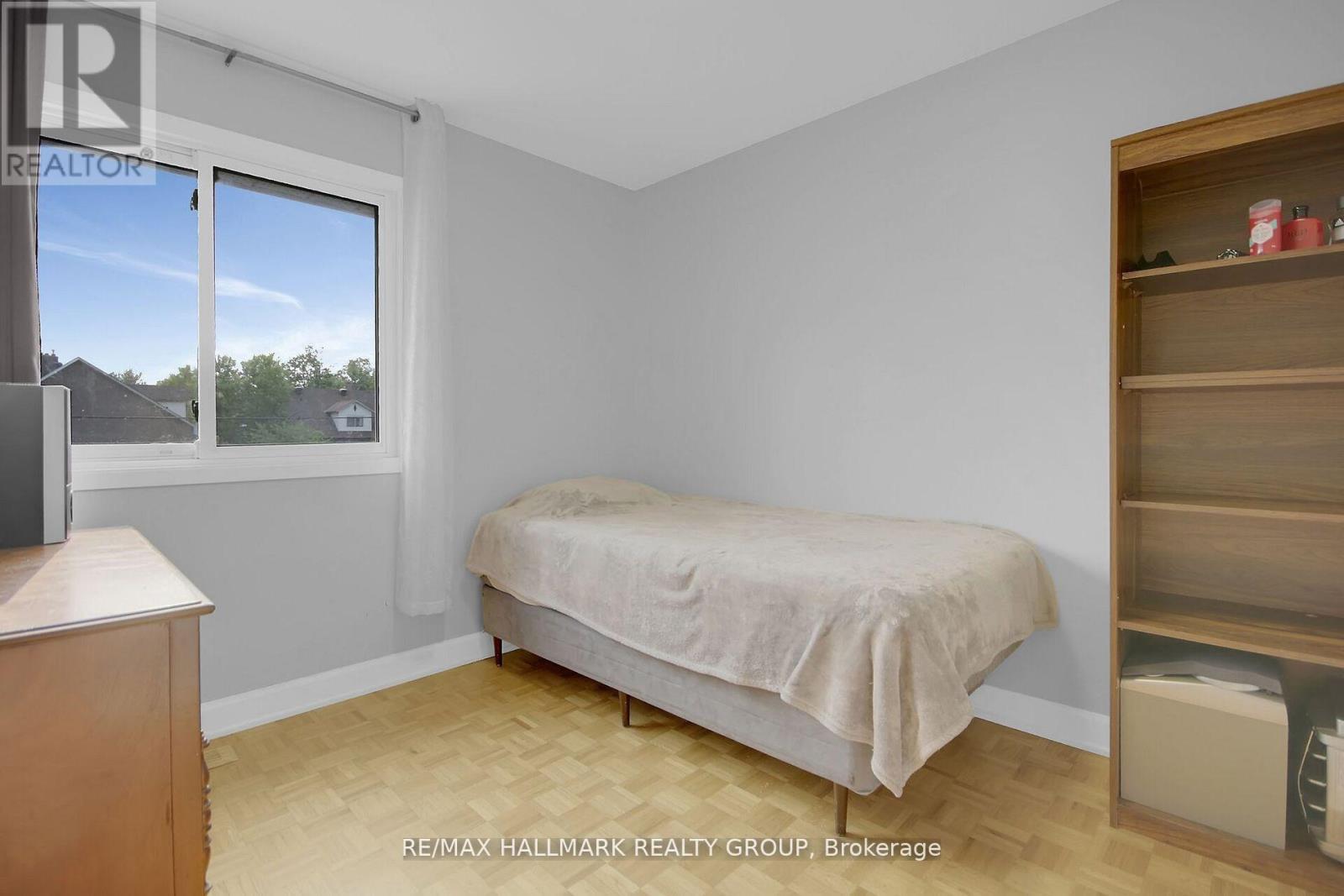 Photo 28 of 1 1821 Walkley Road, Ottawa ON