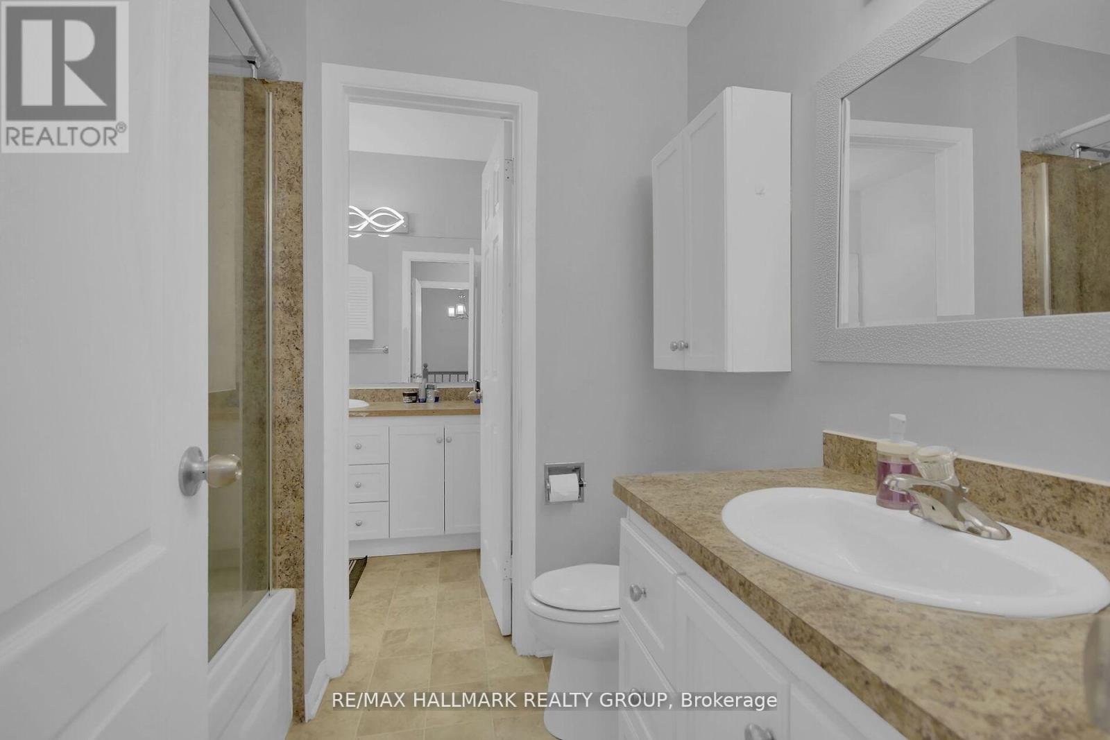 Photo 33 of 1 1821 Walkley Road, Ottawa ON